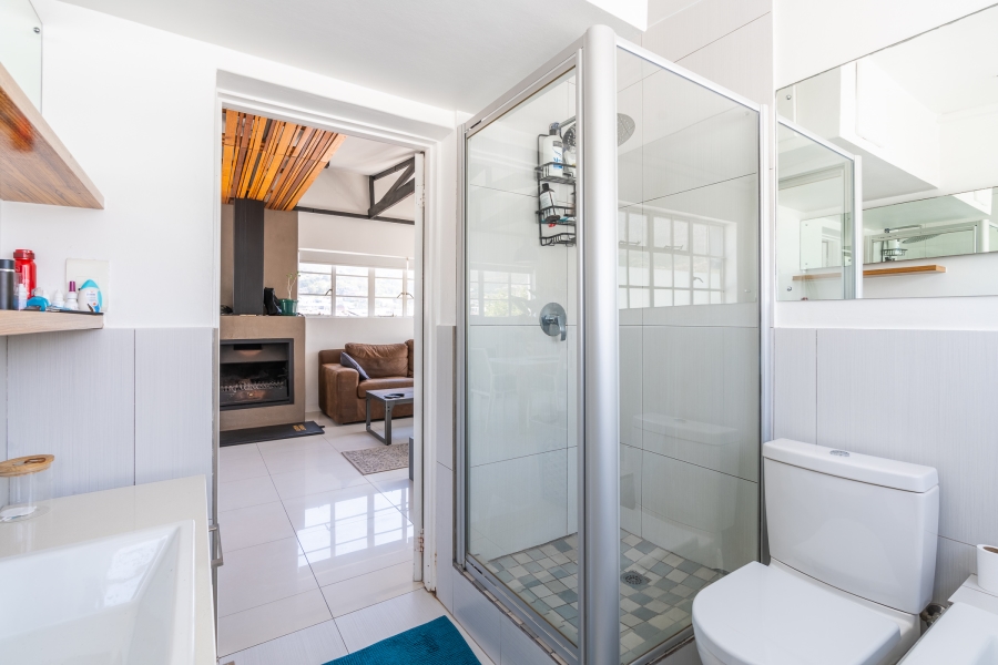 2 Bedroom Property for Sale in Gardens Western Cape